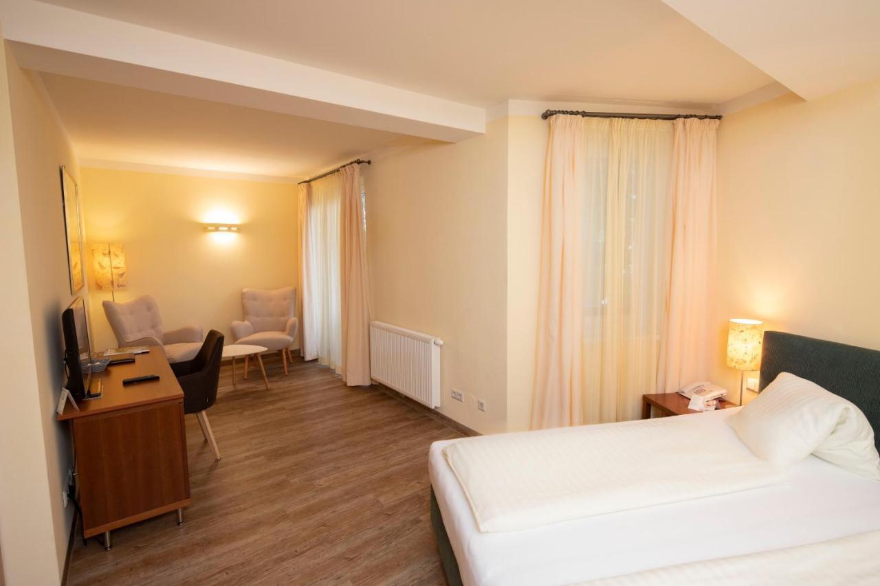 Landhotel Rosentaler Hof Sankt Jakob im Rosental Bagian luar foto