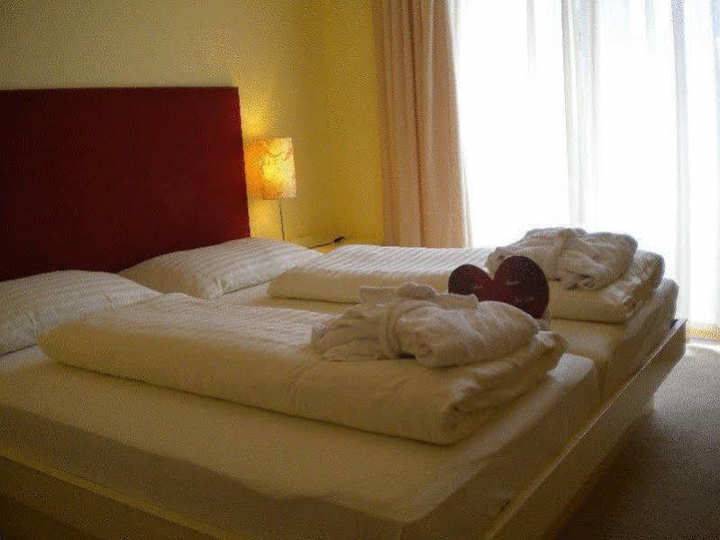 Landhotel Rosentaler Hof Sankt Jakob im Rosental Bagian luar foto